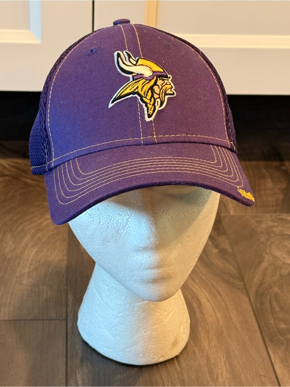 NFL Purple and Yellow Minnesota Vikings Logo Cap. For a man or Woman